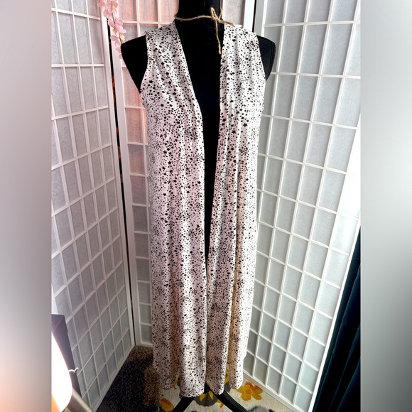 Lularoe flowy joy duster vest stars - Picture 1 of 5
